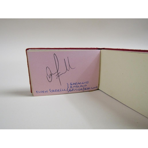 1421 - RED AUTOGRAPH BOOK AND CONTENTS TO INC. COLLECTION OF COUNTY CRICKETERS AUTOGRAPHS PLUS OTHER RUGBY ... 