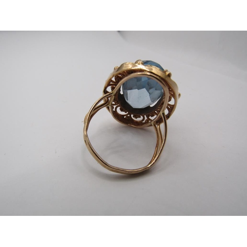 1456 - CONTINENTAL GOLD BLUE STONE SET RING SIZE Q