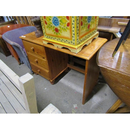 598 - PINE DRESSING TABLE