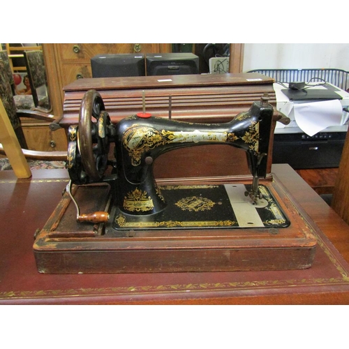 684 - VINTAGE SEWING MACHINE