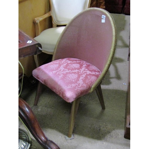 824 - LLOYD LOOM TYPE CHAIR