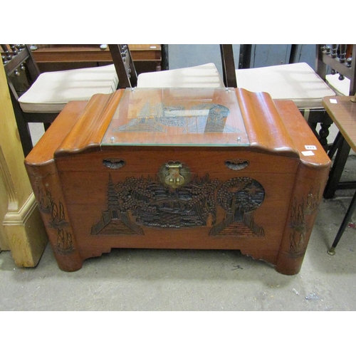 871 - ORIENTAL TRUNK