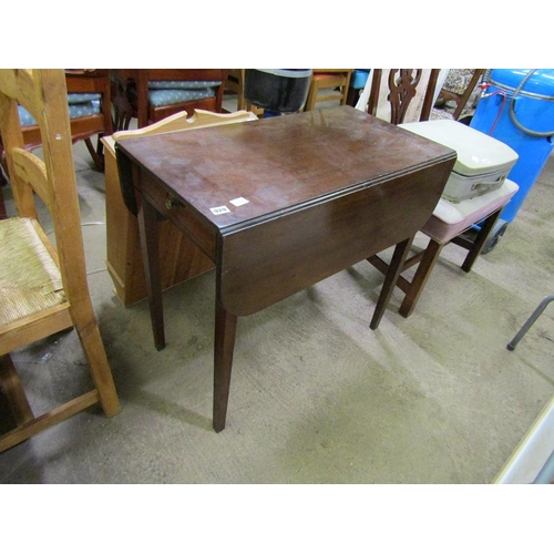 929 - 19c DROP LEAF TABLE