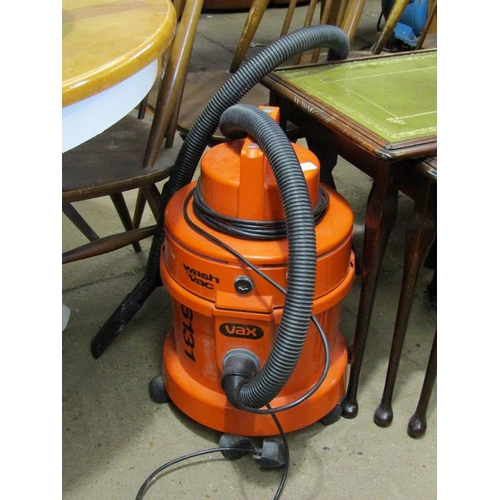 898 - VAX VACUUM CLEANER