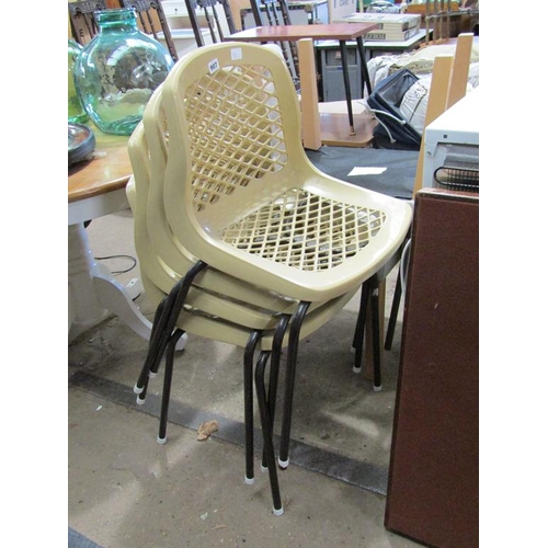 907 - PLASTIC STACKING CHAIRS