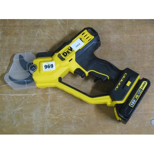 969 - ELECTRIC DEWALT CUTTERS