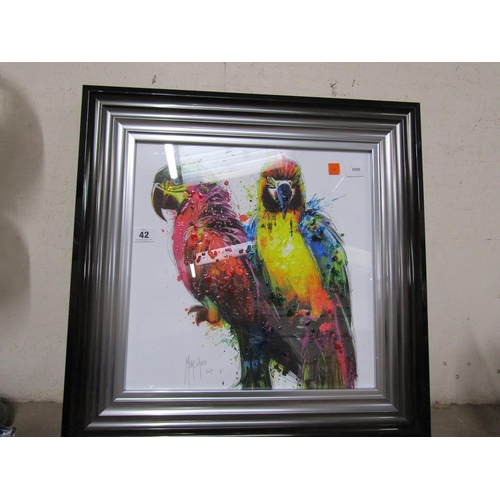 42 - PATICE MURCIANO PARROTS PICTURE