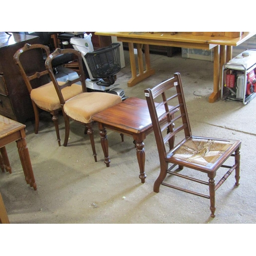 789 - THREE CHAIRS AND A COFFEE TABLE