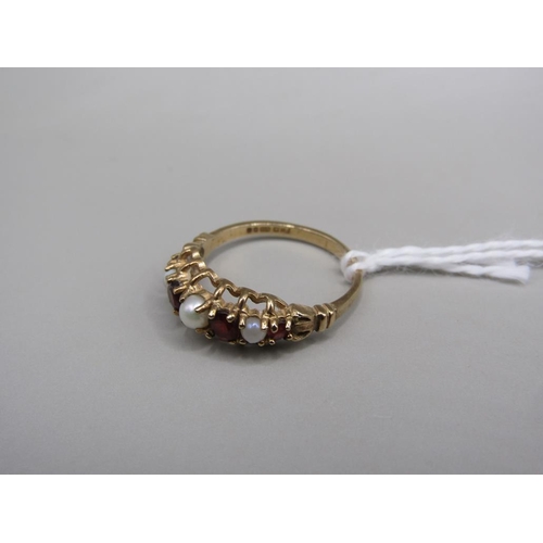 1588 - 9ct GOLD SEED PEARL AND GARNET RING SIZE L