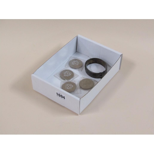 1694 - BOX OF FOUR COMMEMORATIVE COINS AND A SILVER BANGLE