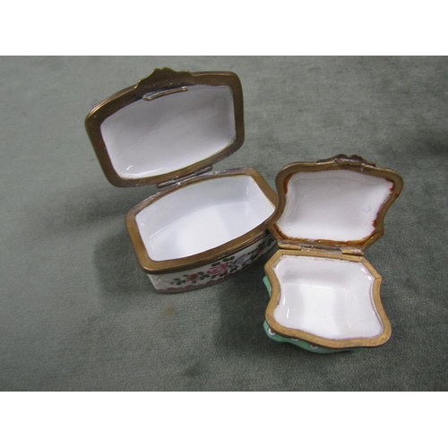 1824A - CONTINENTAL PORCELAIN PILL BOXES - LARGEST 7CM W