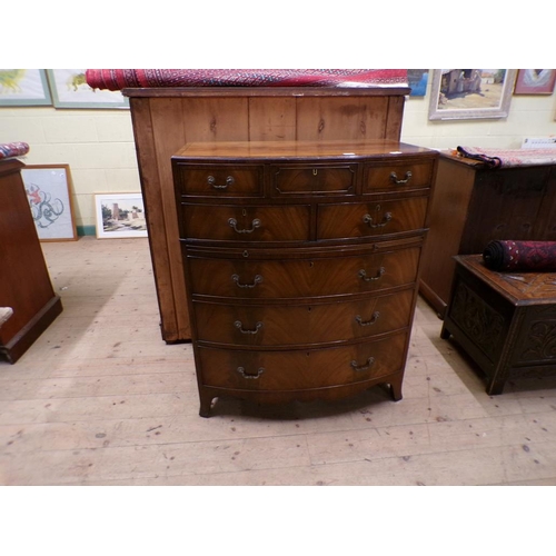 1965 - MAHOGANY CROSS BANDED BOW FRONT CHEST OF TWO SHORT/FOUR LONG DRAWERS ON SPLAYED BRACKET FEET 84 x 10... 