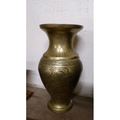 19 - CHINESE BRASS VASE WITH DRAGON DECORATION