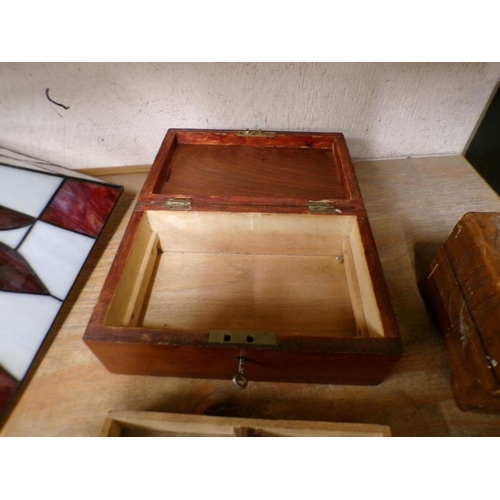 68 - VICTORIAN MAHOGANY BOX WITH COMPARTMENTS