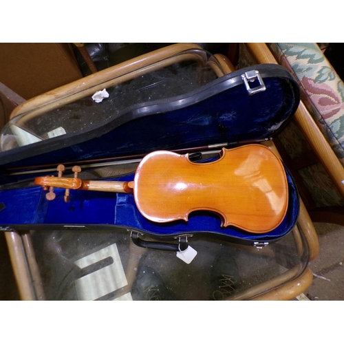 873 - VIOLIN IN CASE