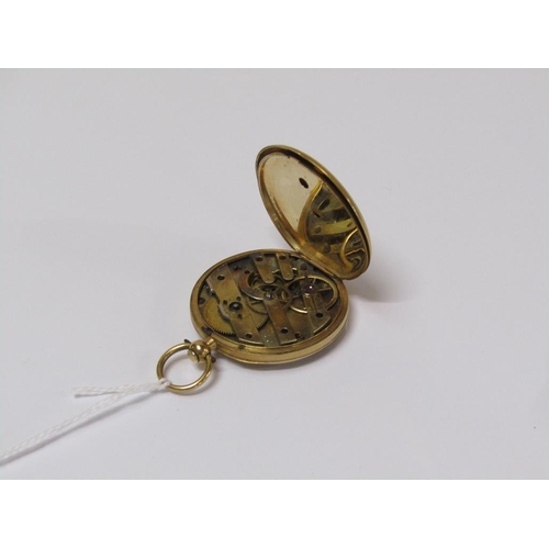 1493 - GOLD POCKET WATCH WITH A ENGINE TURNED CASE