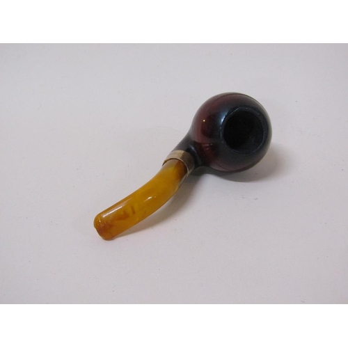 1516 - PIPE IN A FITTED LEATHER CASE WITH 9ct GOLD BAND