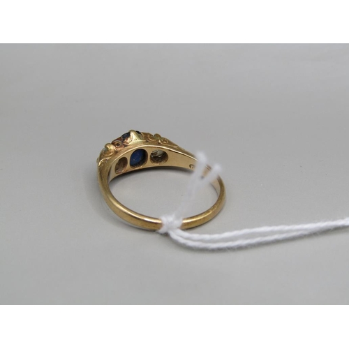 1587 - 18ct GOLD DIAMOND AND SAPPHIRE TRILOGY RING SIZE Q 1/2 - 4.4g