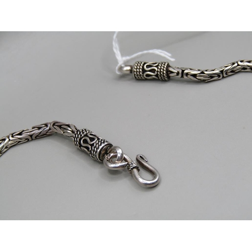 1686 - ORNATE SILVER NECKLACE 18