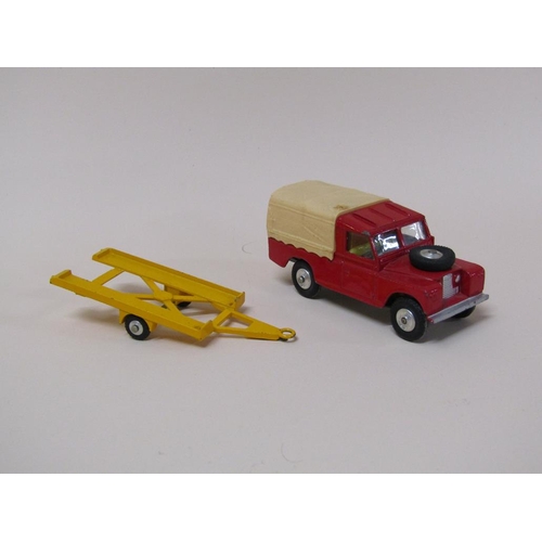 1693 - CORGI TOYS BOXED GIFT SET NO. 17 - LANDROVER WITH FERRARI RACING CAR ON TRAILER