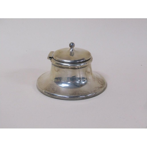 1756 - SILVER CAPSTAN INKWELL