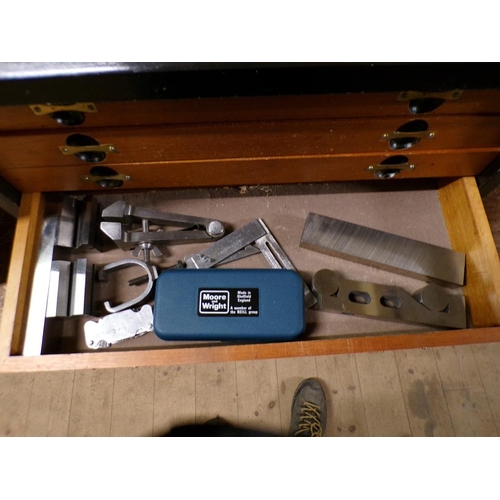 1305 - TOOL CHEST AND CONTENTS