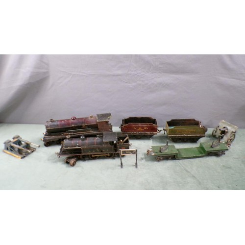 1317 - TWO BOXED OF VINTAGE MECCANO AND HAND BUILT TRAINS