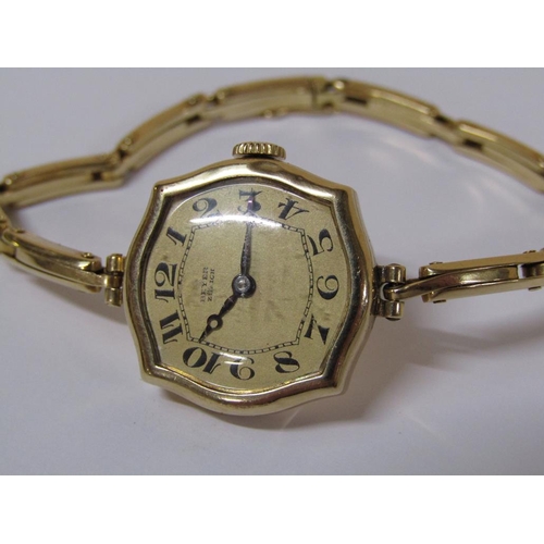 113 - An 18ct gold International Watch Co for Beyer of Zurich ladies watch.