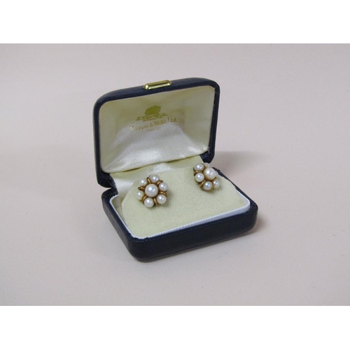 119 - A pair of 9ct gold pearl daisy earrings.