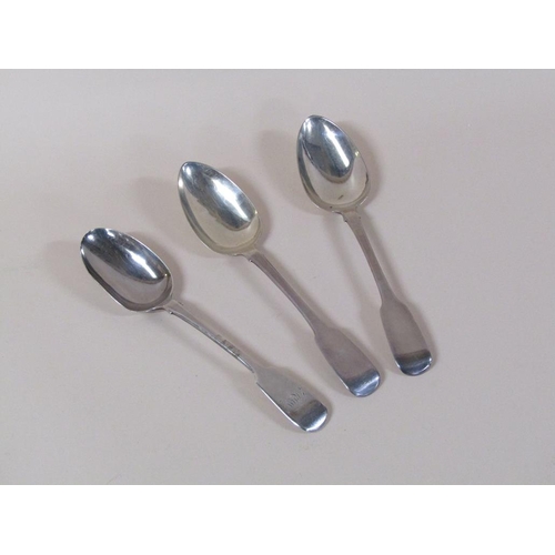 156 - Three late Georgian silver table spoons, London 1822, 7.2ozt.