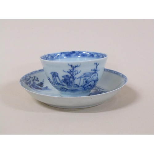 170 - A Chinese blue and white Export tea bowl and saucer, saucer 12cm diam, tea bowl 4.5cm h.