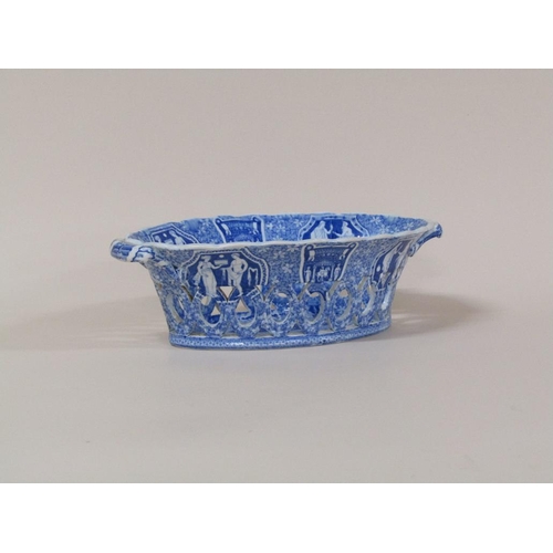 183 - An early 19c Spode blue and white nut basket, reticulated and with Grecian design, 28cm w.