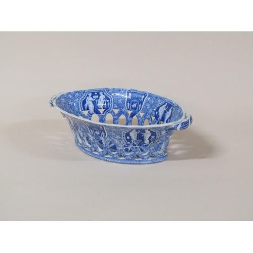 183 - An early 19c Spode blue and white nut basket, reticulated and with Grecian design, 28cm w.