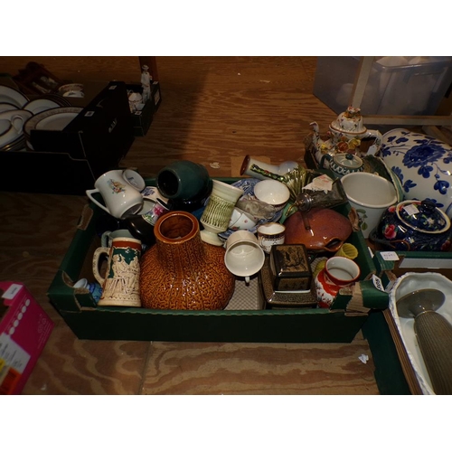 305 - BOX OF MIXED CERAMICS, TEAWARES ETC