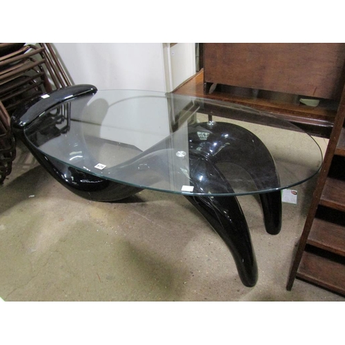 679 - GLASS TOP TABLE