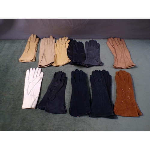 1312 - BOX OF GENTS LEATHER GLOVES