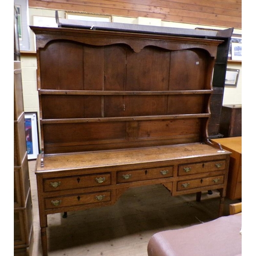 1883 - LATE 18C/EARLY 19C ENGLISH OAK FIVE DRAWER DRESSER WITH PANEL BACK RACK, 180CM W, 178CM H