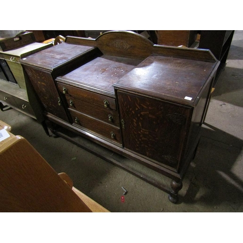 655 - 1930'S OAK SIDEBOARD