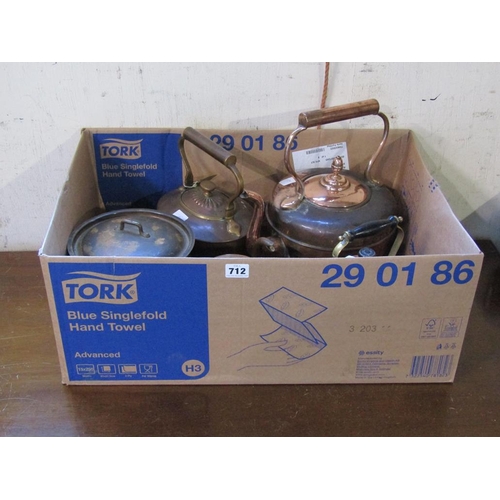 712 - BOX OF KETTLES AND PANS