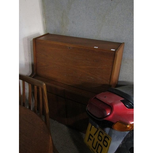 698 - TEAK BUREAU