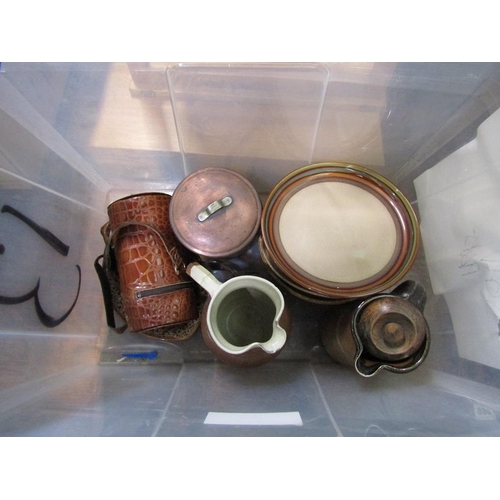 886 - BOX OF MIXED POTTERY ETC