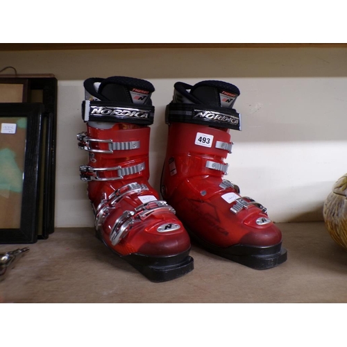 493 - SKI BOOTS