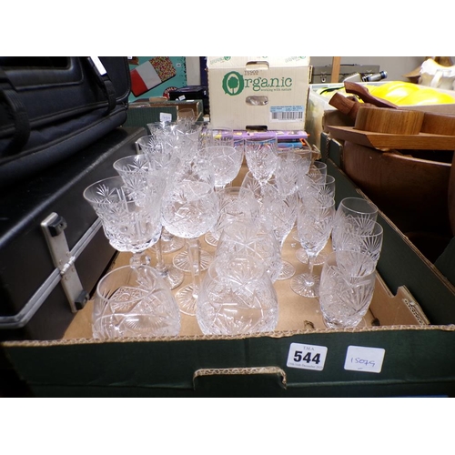 544 - BOX OF CRYSTAL GLASSWARE TO INCL WINES