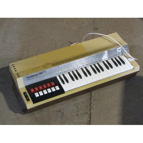 701 - ELECTRIC KEYBOARD