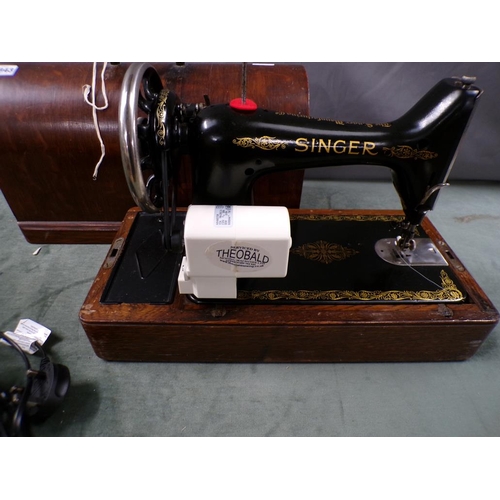 1343 - SINGER SEWING MACHINE IN CASE NO. Y2311678 WITH ELECTRICAL ADAPTER