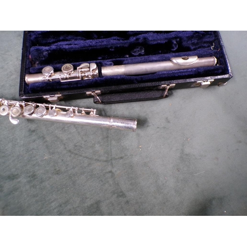 1349 - ARTLEY FLUTE IN BOX