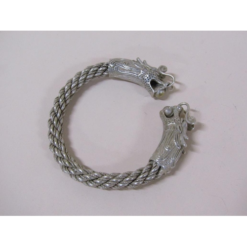 1556 - ORIENTAL WHITE METAL BANGLE