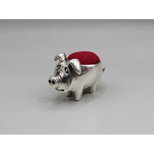 1664 - SILVER PIG PIN CUSHION