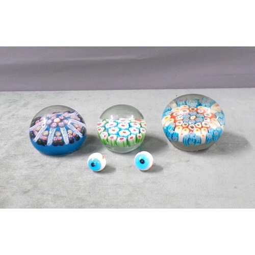 1793 - COLLECTION OF PAPERWEIGHTS AND TWO EYEBALL MARBLES, LARGEST PAPERWEIGHT 8cms DIA