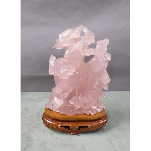 1898 - BOXED ORIENTAL ROSE QUARTZ FIGURATIVE VASE AND COVER, 18CM H